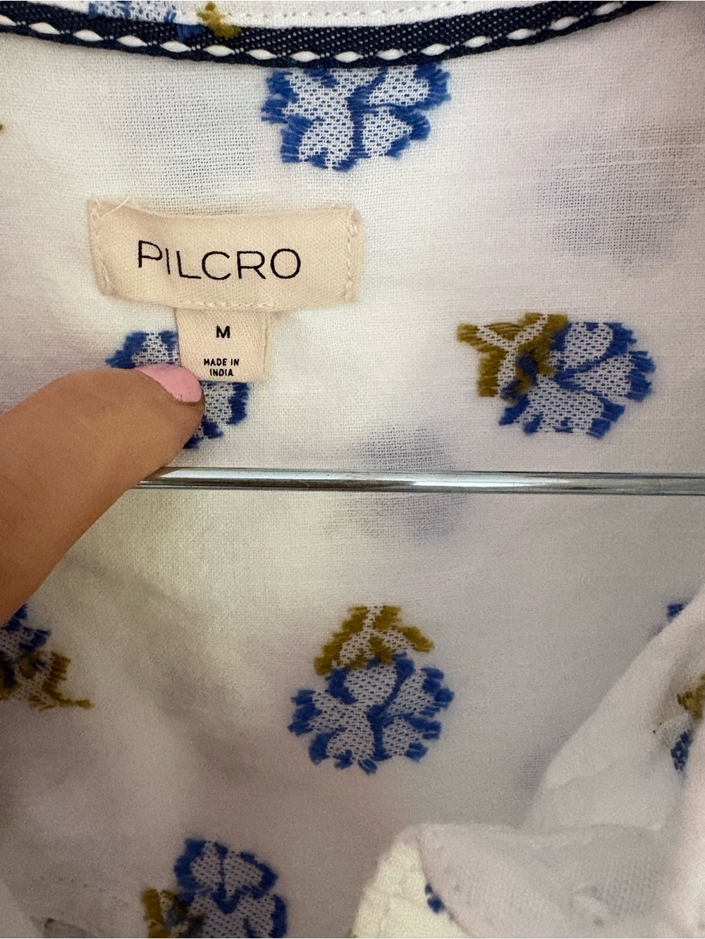Pilcro Aly Puff Sleeve Blouse - Anthro Like New - Picture 3 of 7